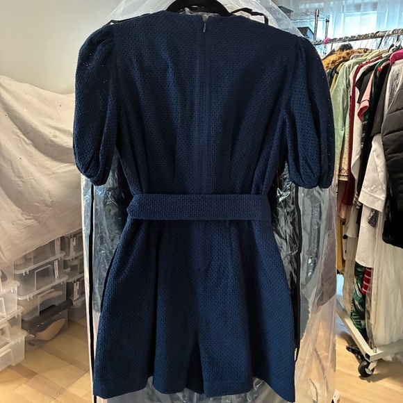 Blue Eyelet Belted Romper Puff Sleeve Flare Short Club Monaco - Picture 2 of 5